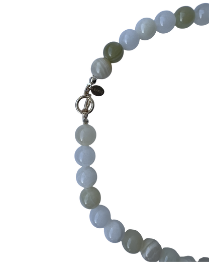 The Azalea Necklace - Crema